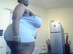 Watch Big Ass Big Titty South African Sucks Milk From Boobs