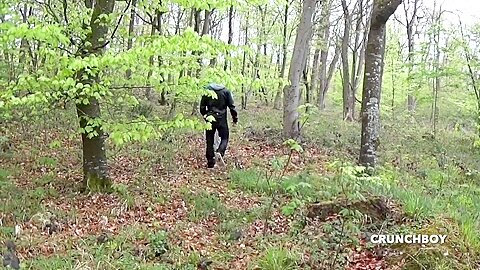 Yougn Straight Sucked By Gay In The Forest Cruising - StraightBoysFuckGay