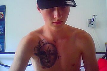 (bw) Muscled Tattooed Cums On His Body