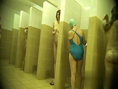 in public pool showers 710