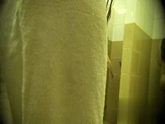 in public pool showers 710