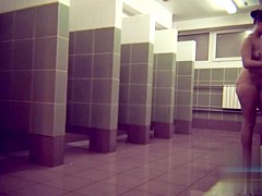 in public pool showers 823