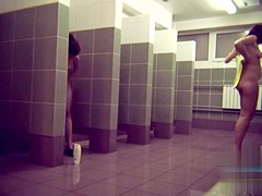 in public pool showers 823