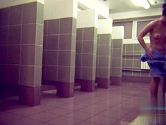 in public pool showers 823