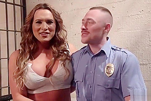 ts LANA KNIGHT fucks officer slave